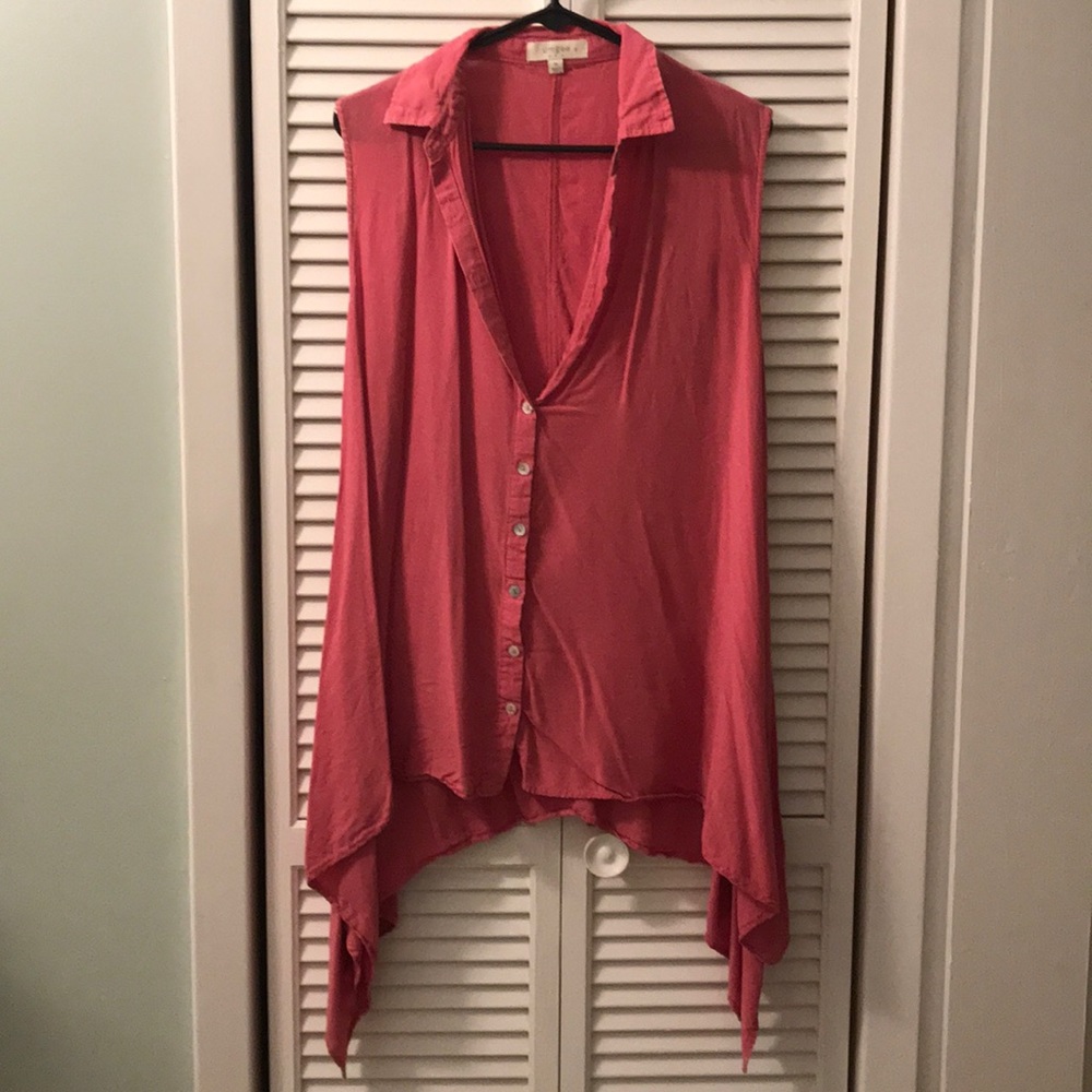 Fun and float pink tank top with collar.